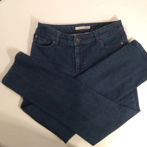 CHICO’S PLATINUM JEANS IS 29 inch WAIST-SHORT-CUTE - Picture 2 of 7